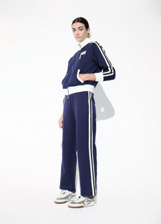 Pantalón jogger con strass azul