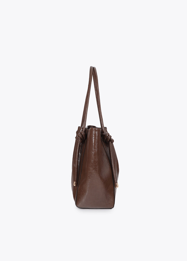 Shopper avec Détail Tube Métallique Logo Perforé