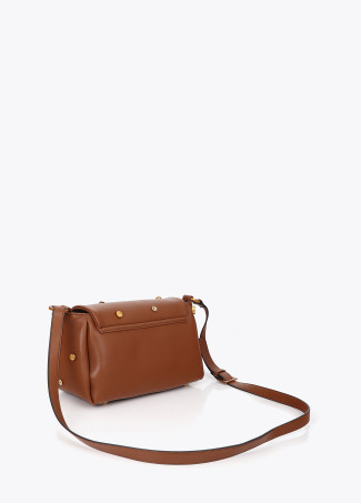 Bolsa tiracolo com aletas e tachas