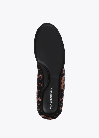 Deportiva con suela tipo running