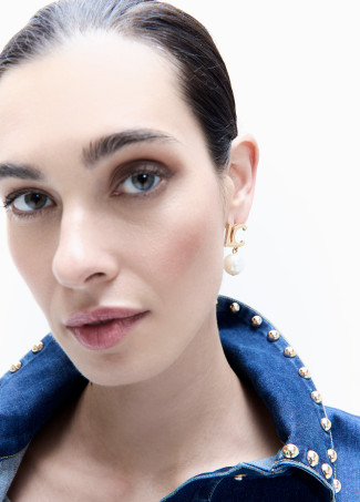 Boucle d'oreille logo et perle
