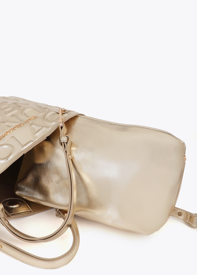 Shopper effetto pelle con monogramma a rilievo