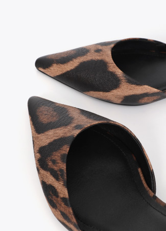 Calçado Slingback com Estampa Animal