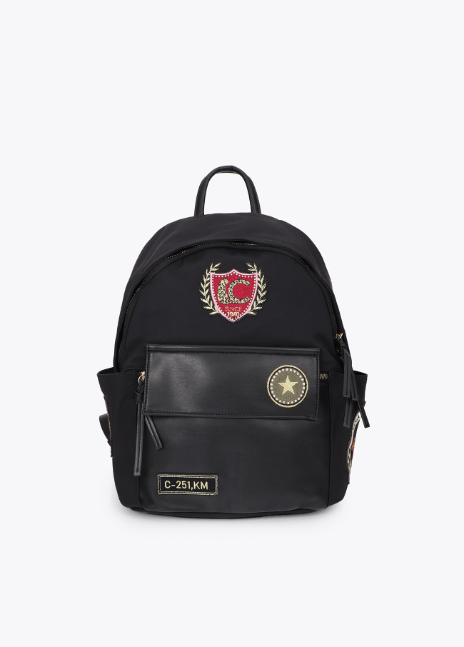 Mochila com Patches