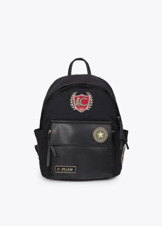 Mochila com Patches