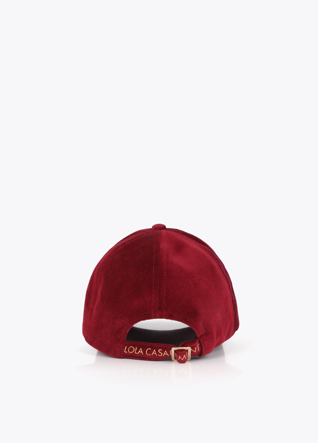 Cappello in velluto con patch LC