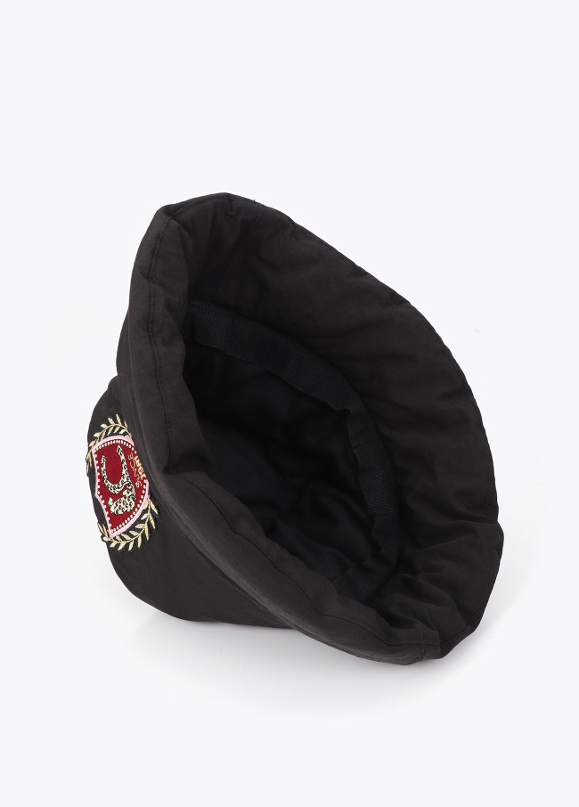 Sombrero tipo bucket acolchado en nylon con...