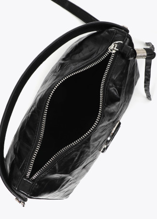 Bandolera efecto piel arrugada
