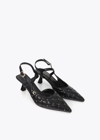 Stiletto con apliques tachas