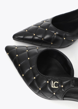 Stiletto con apliques tachas