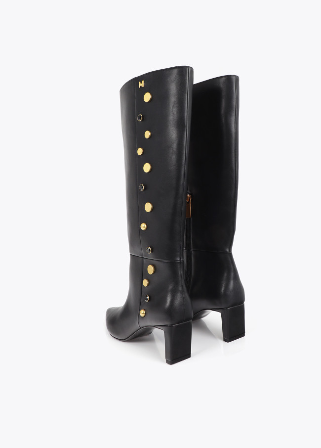 Botte haute avec applications de bijoux