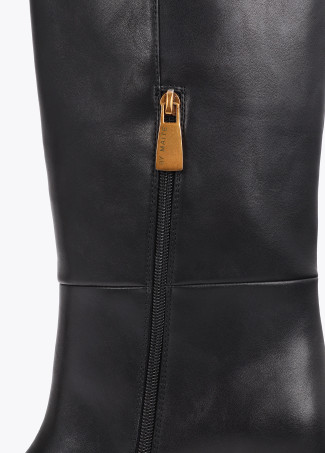 Botte haute avec applications de bijoux