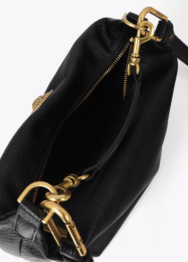 Piccola borsa a tracolla con applique metallica...