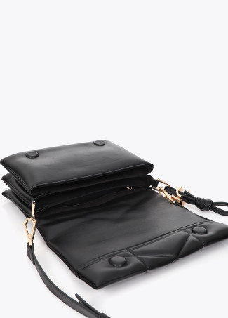 Bolsa Transversal Acolchoada com Detalhe de Nó LC