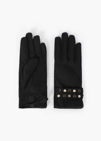 Guantes con tachas personalizadas