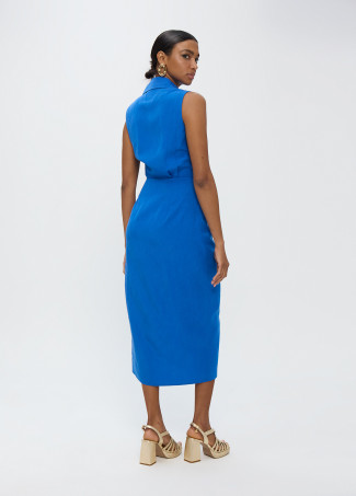 Robe en lin avec col chemise et nœud latéral