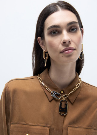 Collana Catena Combinata con Chiusura Frontale e Pendente Logo Ovale in Acrilico
