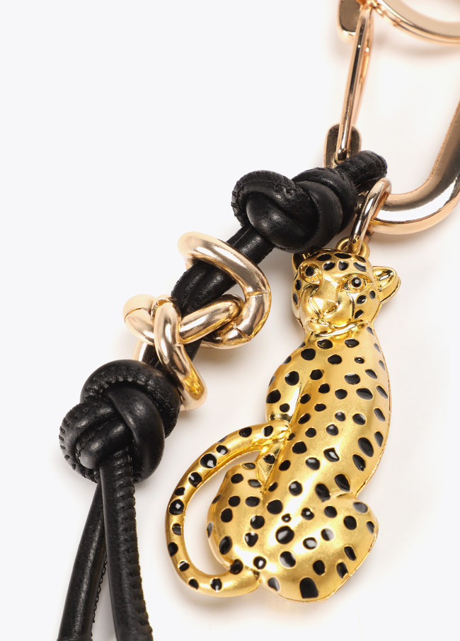 Llavero charms leopardo y corazón
