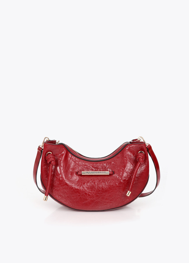 Borsa a tracolla mezzaluna con dettaglio logo in metallo
