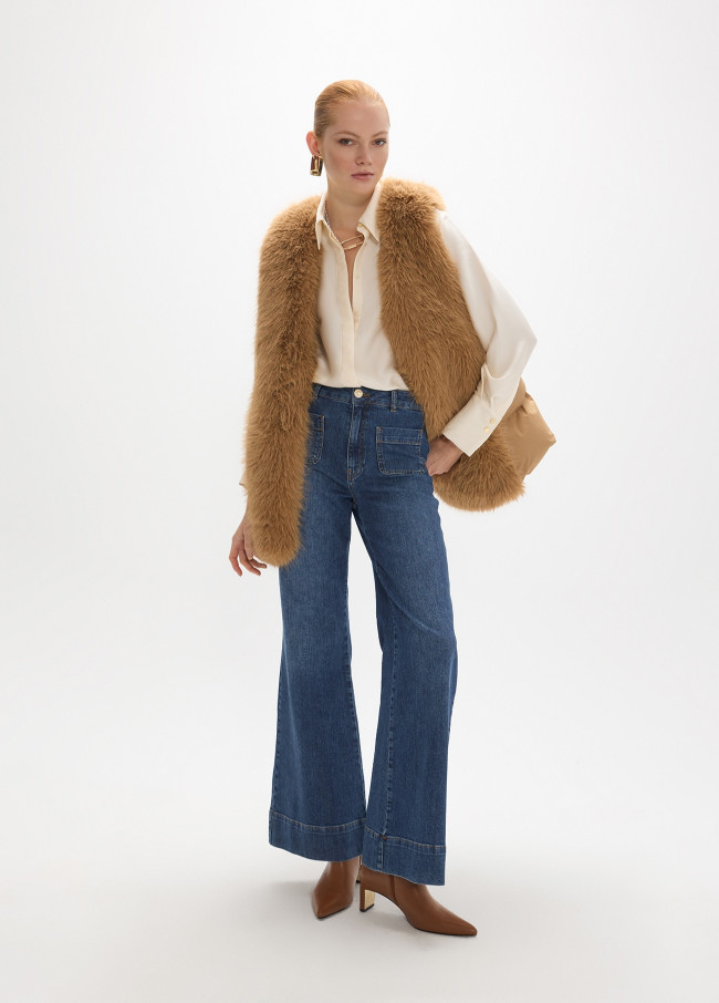 Jeans fit recto con bolsillos delanteros