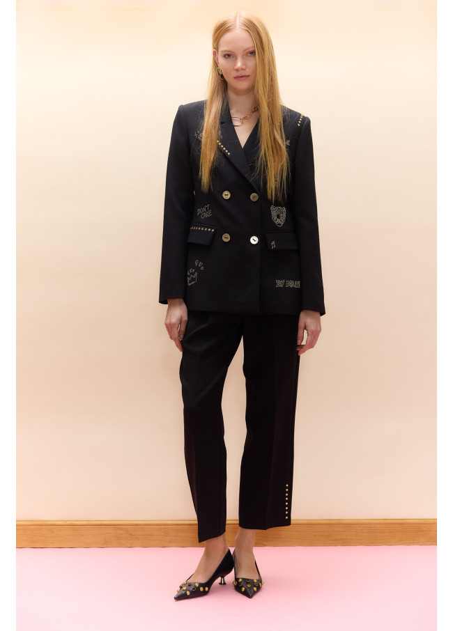 Blazer com Filas de Tachas e Imagens
