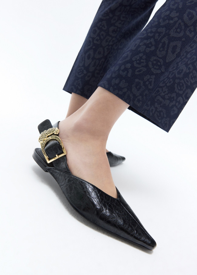 Flat Shoe with Leopard Buckle