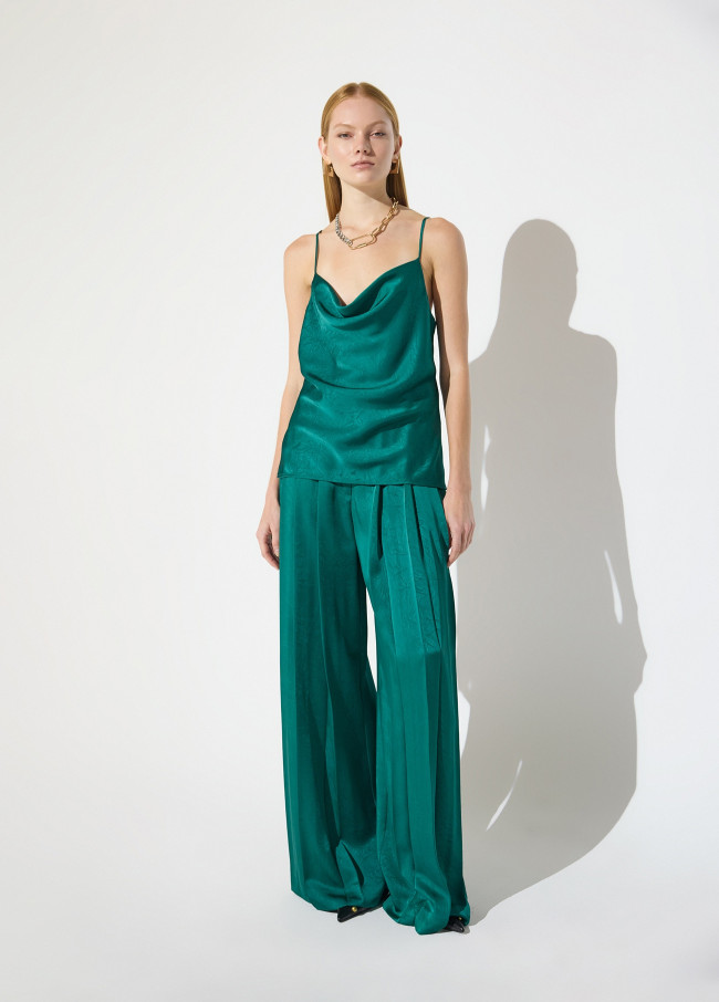 Pantaloni palazzo con doppie pieghe