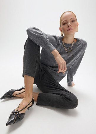 Hose im Lederlook mit Strass