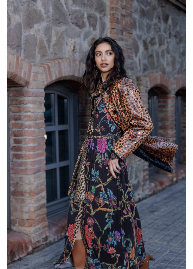 Vestido midi plisado y estampado
