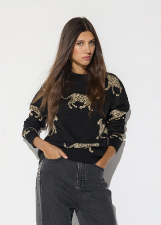 Jersey leopardo con detalle collar y logo