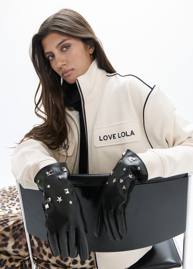 Gants effet cuir avec clous étoile et cœur
